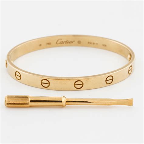 Cartier love bracelet